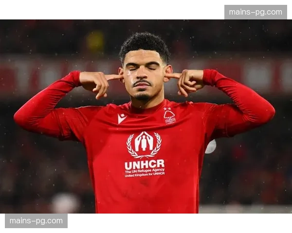 吉布斯-怀特12球居本土榜次席 森林保级战进攻保障